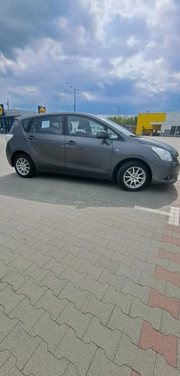 Toyota Verso cena 18000 przebieg: 253000, rok produkcji 2012 z Otwock małe 121